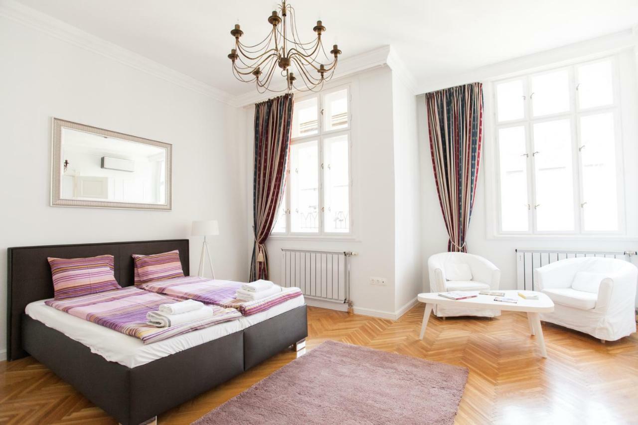 Chic & Charm Apartment Budapest Ngoại thất bức ảnh